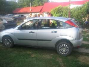 Dezmembrez ford focus