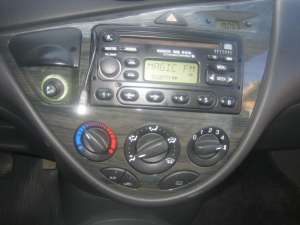 Dezmembrez ford focus