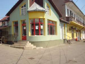 Vand spatiu comercial central in Turda.Vad excelent!