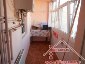 INCHIRIEZ APARTAMENT 2 CAMERE ZONA VASILE AARON