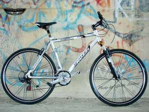 Bicicleta NUZZ ,  i team-Trekking, city-roti 28�(nu mtb, cube, giant)