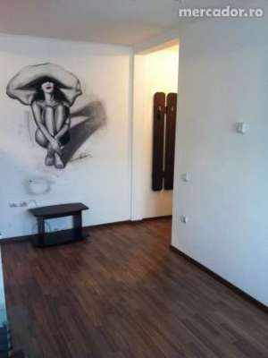 De vanzare apartament 2 camere la mansarda G.Enescu . aleia Lalelelor. Suceava
