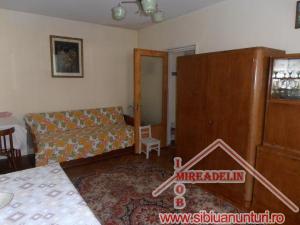 Inchiriez apartament cu 2 camere zona Mihai Viteazu