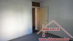 INCHIRIEZ APARTAMENT 2 CAMERE CARTIER STRAND