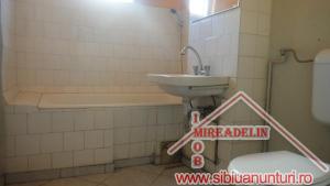 INCHIRIEZ APARTAMENT 2 CAMERE CARTIER STRAND