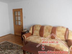 INCHIRIEZ APARTAMENT 3 CAMERE,  TEREZIAN