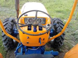 Tractor Fiat DT 85 CP
