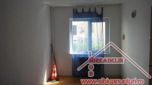 INCHIRIEZ APARTAMENT 2 CAMERE,  ZONA INTEREX