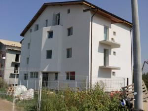 Apartamente 2 camere Bragadiru lac