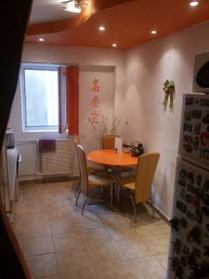 Vand apartament 2 camere Lujerului