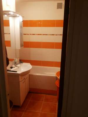 Vand apartament 2 camere Lujerului
