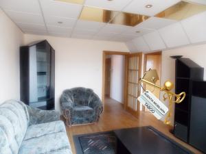 Apartament 3 camere semidecomandate zona Turnisor