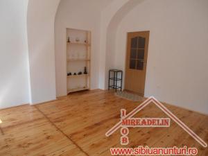 INCHIRIEZ GARSONIERA LA CASA,   ZONA ULTRACENTRALA