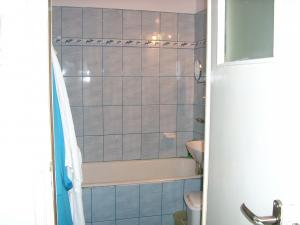 Vand apartament 2 camere Giulesti