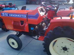 Tractor Japonez Hinomoto E152 RECONDITIONAT pt.vie,     livada,     gradina si sera.