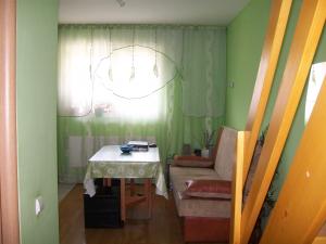 Apartament in zona Terezian ,   cu 2 camere