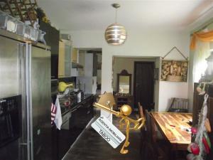 Casa de vanzare design interior deosebit la 5 km de Sibiu