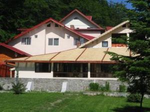 Afacere la cheie - Pensiune de vanzare in CHEIA,   jud Prahova