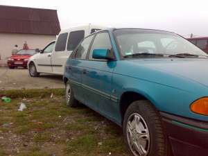 vand sau schimb opel astra 1, 4