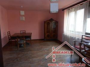 INCHIRIEZ CASA  2 CAMERE,   ORASUL DE JOS