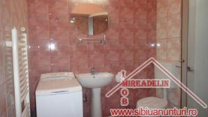 INCHIRIEZ APARTAMENT 2 CAMERE,   ZONA MILEA