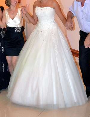 vand rochie de mireasa gen printesa