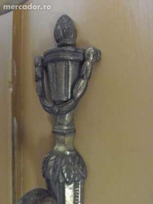 2 aplice bronz aurit stil Louis XVI cu abajururi din matase sec XIX ,  recent electrificate 130 euro