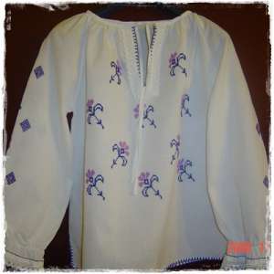 Costum popular de fetite 60 euro