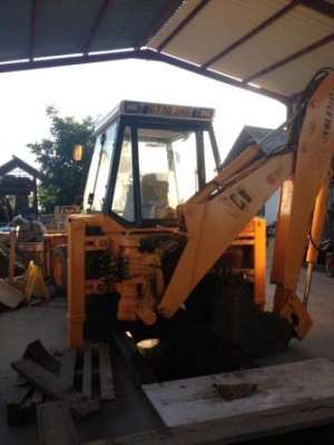 Vand utlaj JCB 3CX