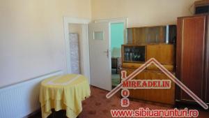 INCHIRIEZ  APARTAMENT 2 CAMERE ,   PIATA CLUJ