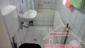 INCHIRIEZ  APARTAMENT 2 CAMERE ,   PIATA CLUJ