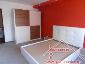 INCHIRIEZ APARTAMENT 2 CAMERE,   in zona STRAND