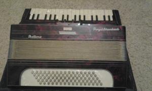 VAND ACORDEON ROYAL STANDARD 80 BASI