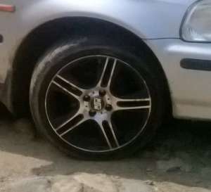 vand jante aluminiu cu cauciucuri de vara