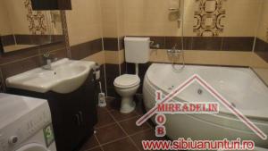INCHIRIEZ APARTAMENT 3 CAMERE,  120 MP,  STRAND