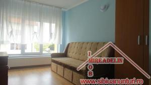 INCHIRIEZ APARTAMENT 3 CAMERE,  120 MP,  STRAND