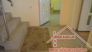 INCHIRIEZ APARTAMENT 3 CAMERE,  120 MP,  STRAND