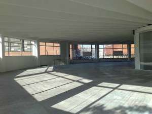 Particular Inchiriem spatii birouri si comerciale,   metrou obor 6Euro mp