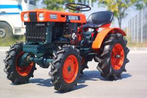 Tractoare japoneze reconditionate