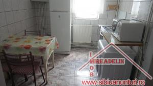 INCHIRIEZ APARTAMENT 3 CAMERE,   in STRAND