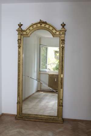 oglinda veche stil rococo