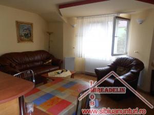 VAND APARTAMENT 4 CAMERE,  in zona  STRAND