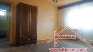 INCHIRIEZ APARTAMENT 2 CAMERE,  in  VASILE AARON