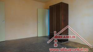 INCHIRIEZ APARTAMENT 2 CAMERE,  in  VASILE AARON