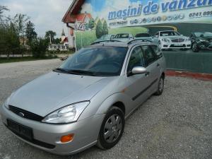 Dezmembrez Ford Focus - 2000