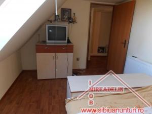 INCHIRIEZ APARTAMENT 3 CAMERE,   STRAND II