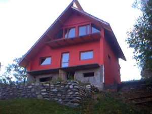 Valea Doftanei-casa de vacanta
