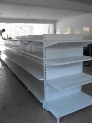 Vand rafturi metalice second hand