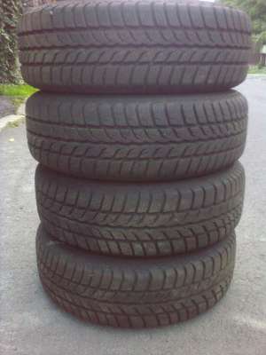 Jante Tabla Mitsubishi Colt 14 Inch Anvelope Iarna Uniroyal 175 65 14 Aproape Noi