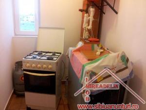 VAND VILA 4 CAMERE,   P+2E ALEA CISNADIEI
